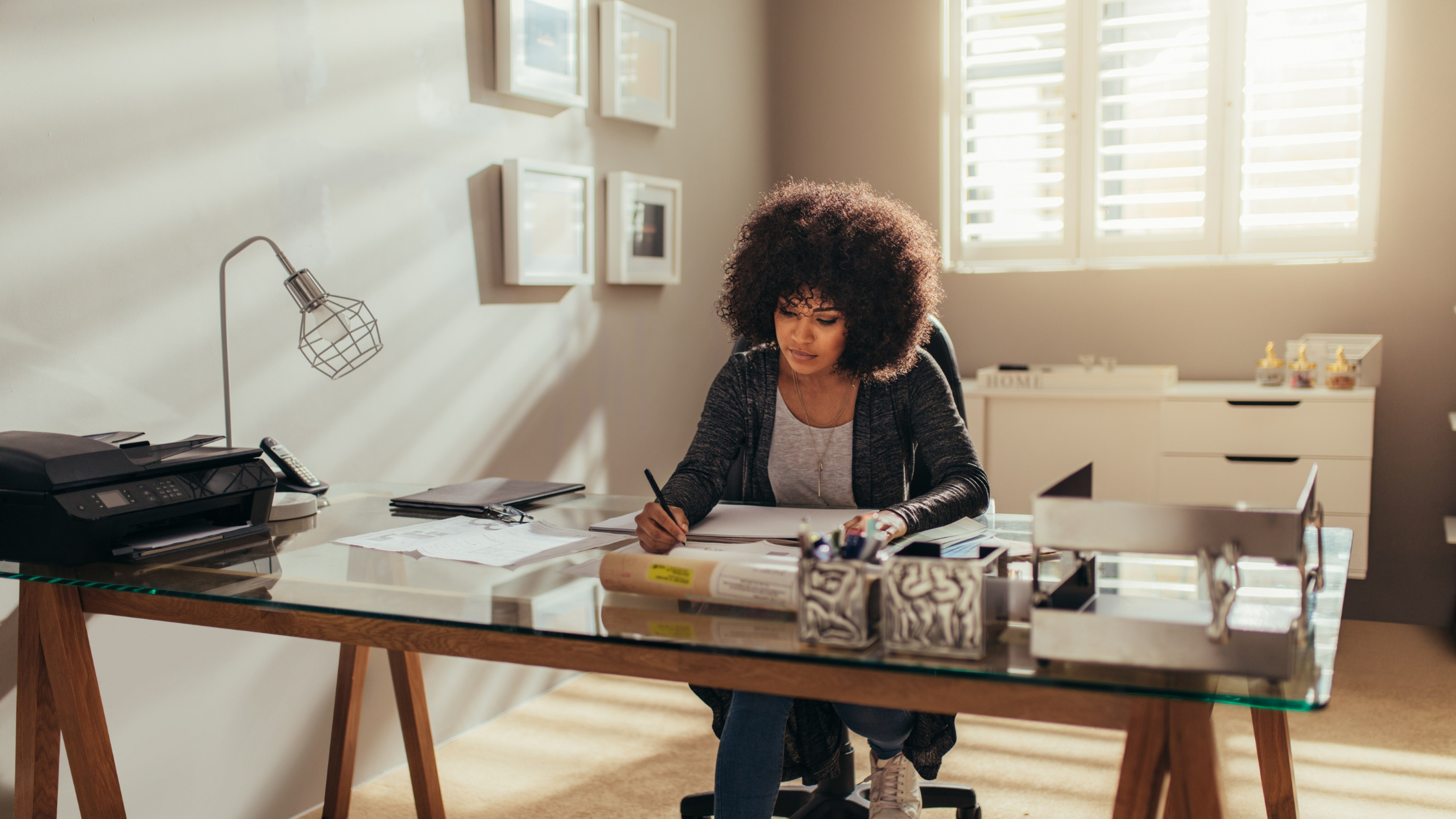 Work From Home Like a Pro: Tips and Tricks to Stay Focused and Productive